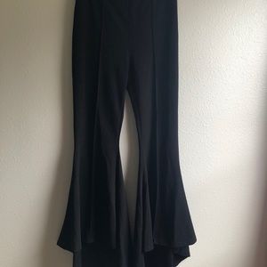 Super sexy and chic pants new never worn